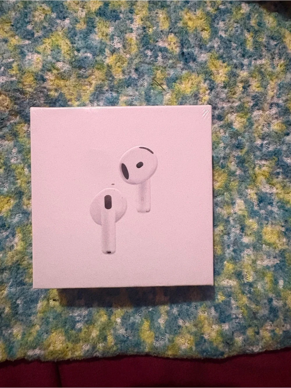 Wireless Earbuds in White - Premium Bluetooth Earbuds